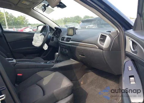 2018 Mazda Mazda3 Sport z USA, uszkodzony, nr VIN 3MZBN1U79JM215671